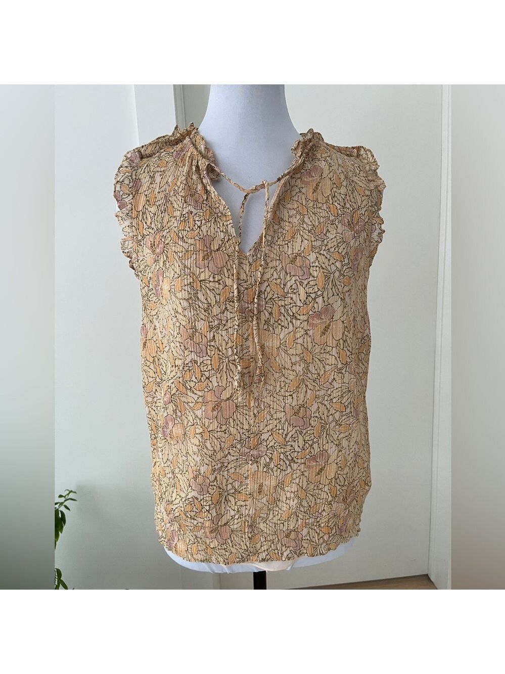 REBECCA TAYLOR Sleeveless Lined Pullover Blouse Ruffle Floral Crinkle Metallic